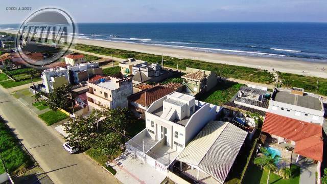 Casa à venda com 3 quartos, 200m² - Foto 27